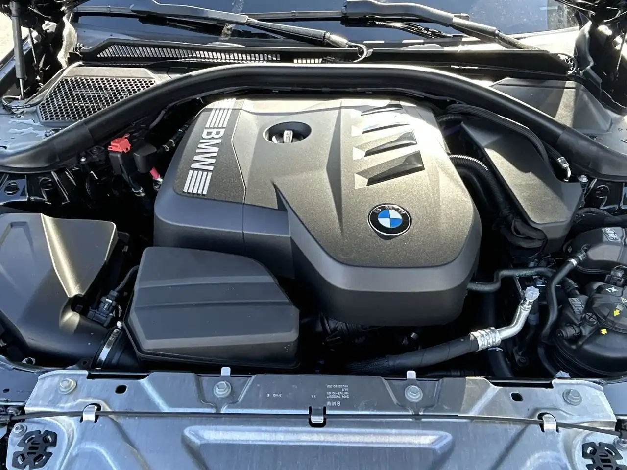 BMW 3 Series снимка BMW 3 Series