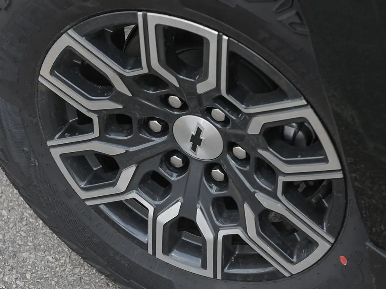 Chevrolet Colorado снимка Chevrolet Colorado