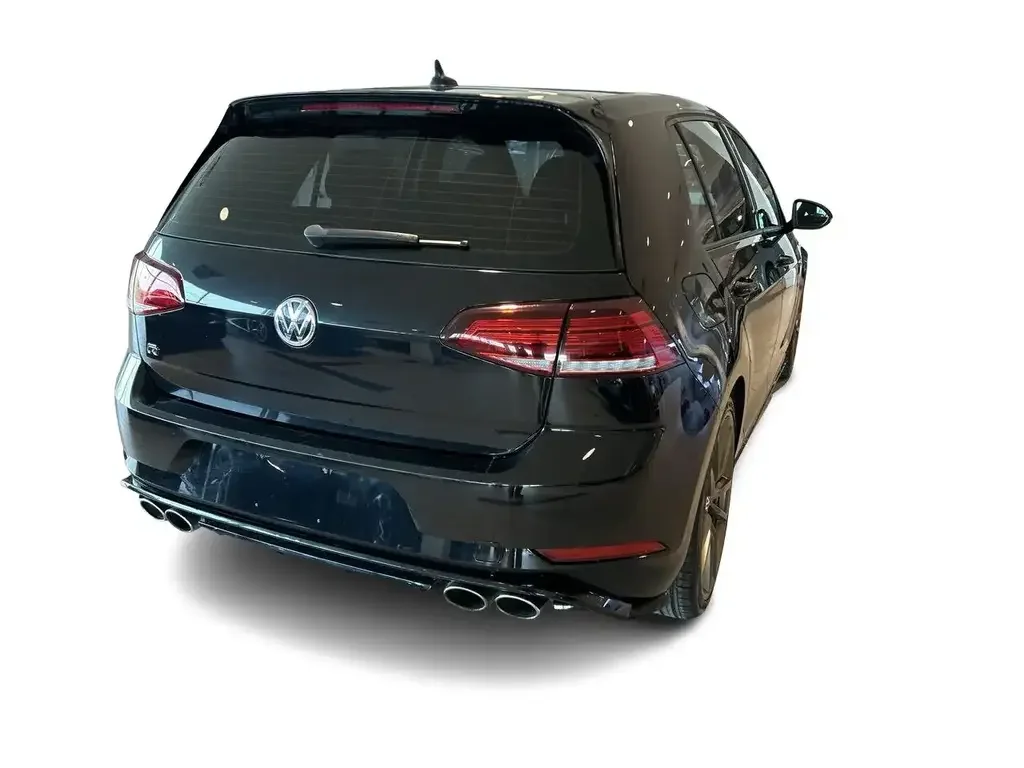 Volkswagen Golf R снимка Volkswagen Golf R
