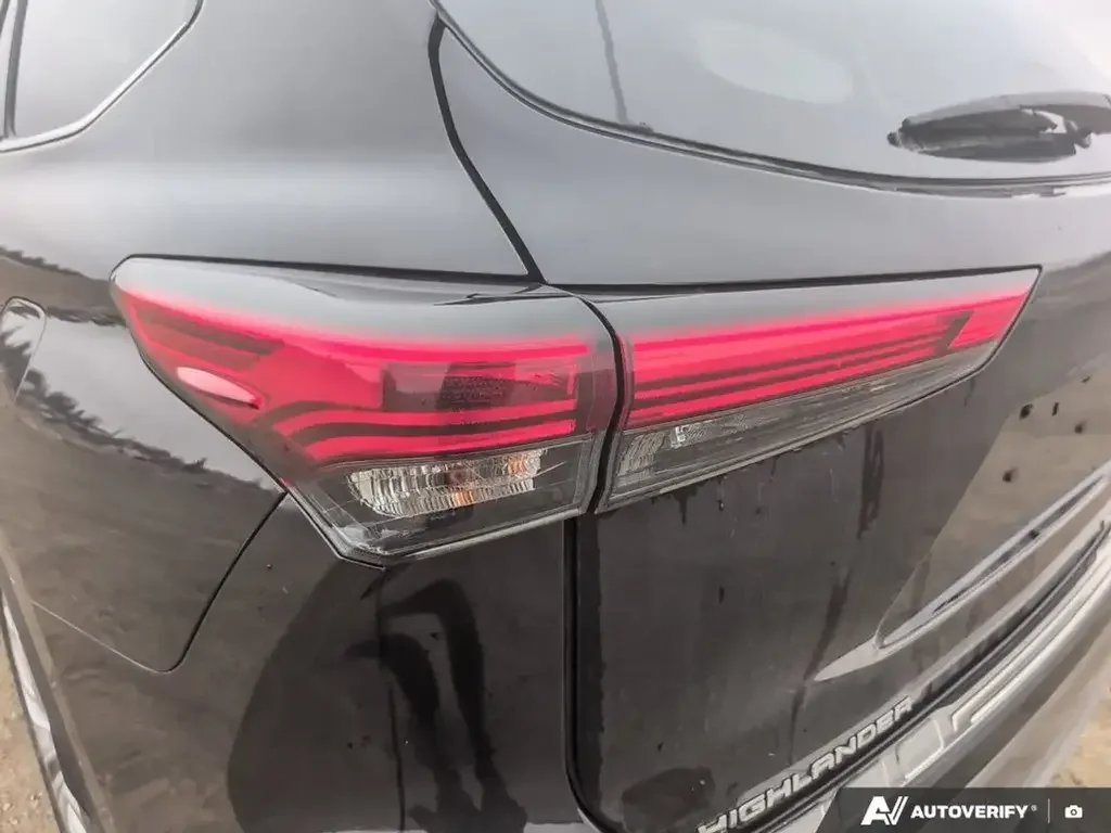 Toyota Highlander снимка Toyota Highlander