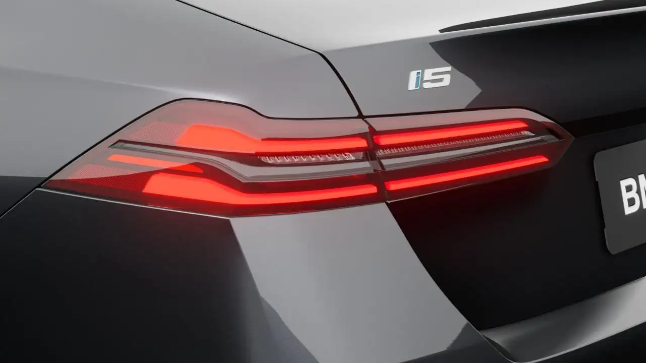 BMW i5 снимка BMW i5