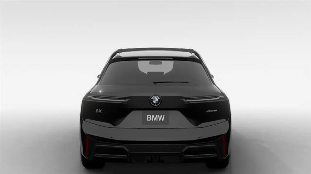 BMW iX photo BMW iX