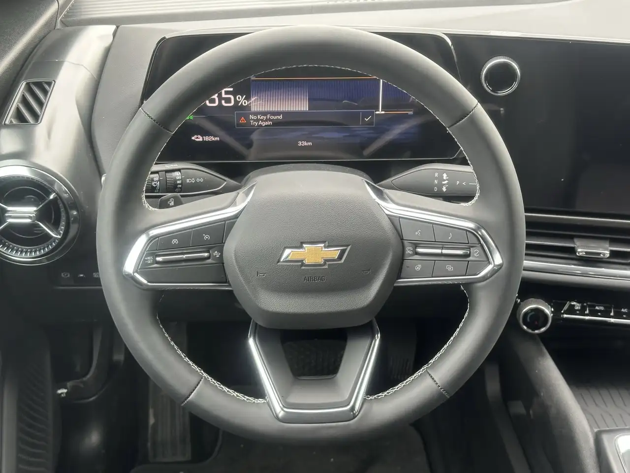 Chevrolet Equinox photo Chevrolet Equinox