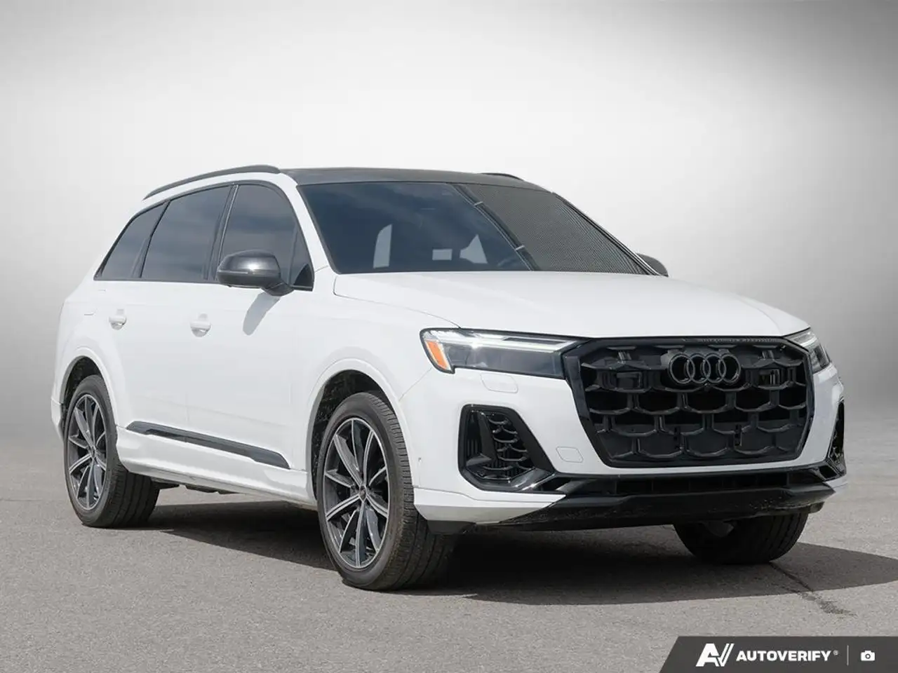 2025 Audi Q7 photo 2025 Audi Q7
