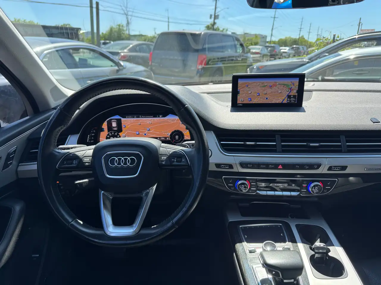 Audi Q7 снимка Audi Q7