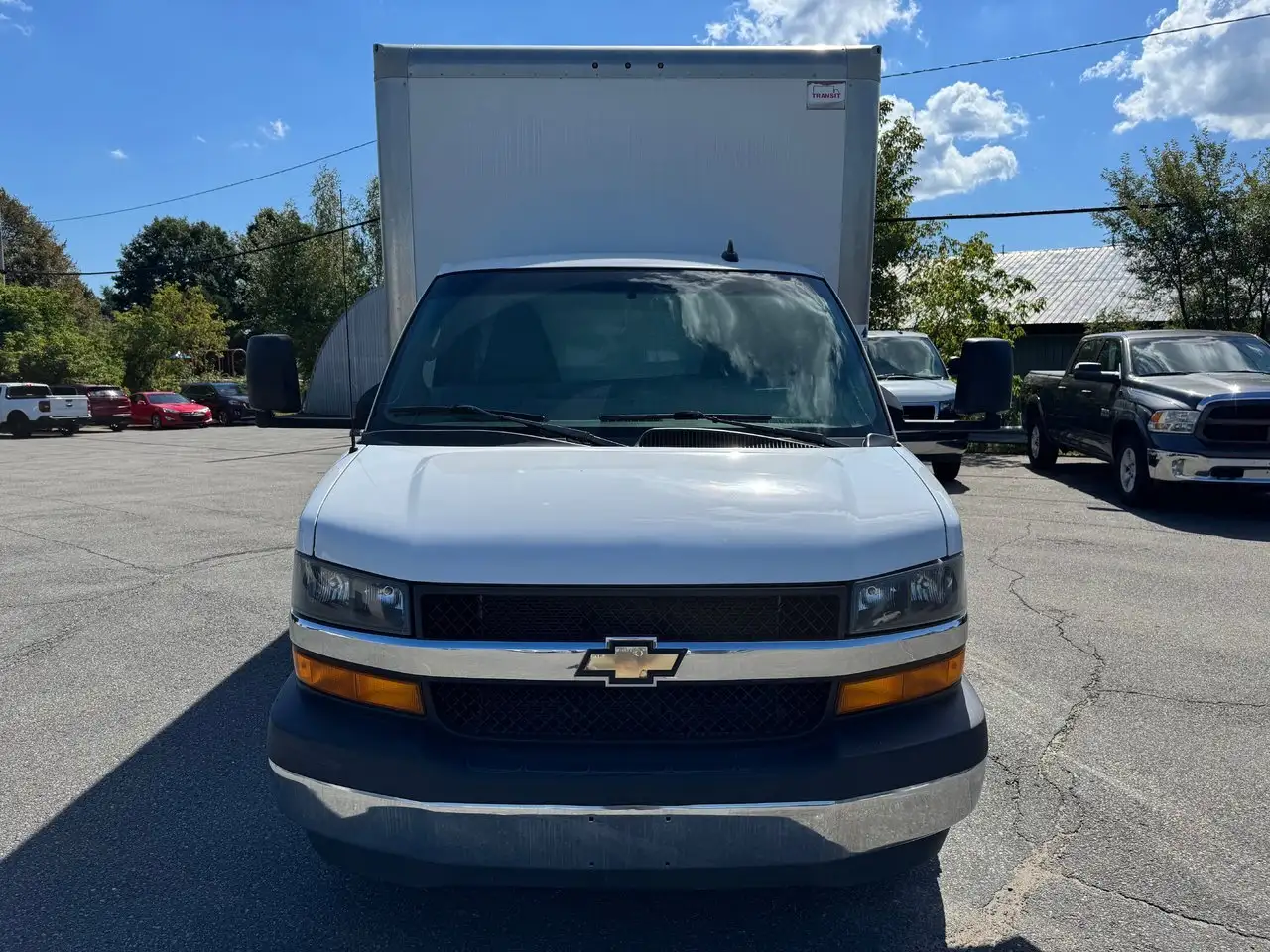 Chevrolet Express снимка Chevrolet Express