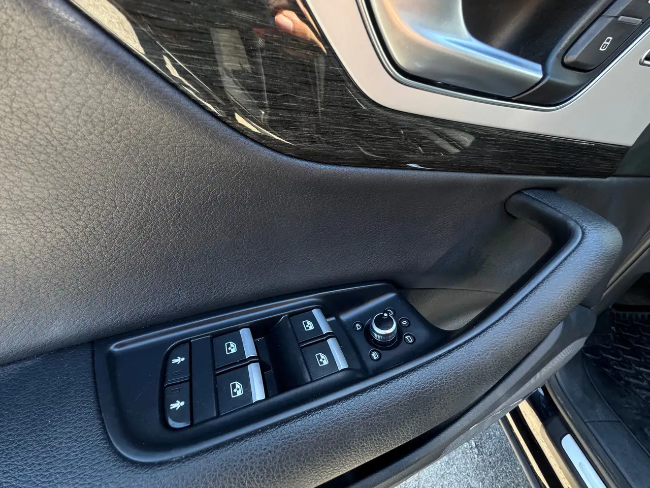 Audi Q7 снимка Audi Q7