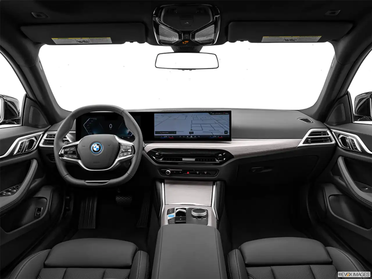 BMW i4 photo BMW i4