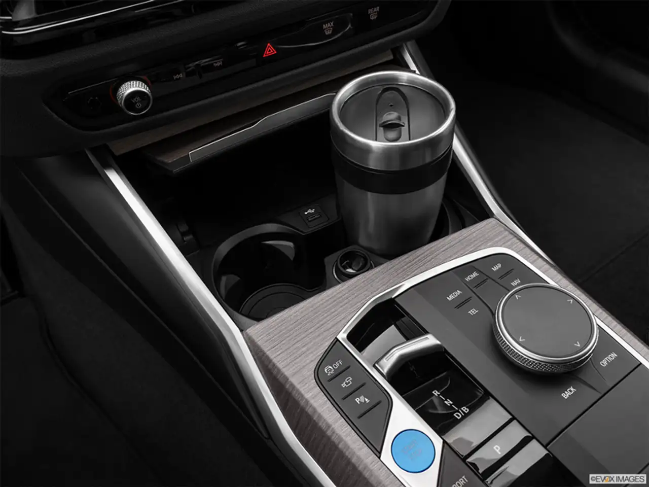 BMW i4 photo BMW i4