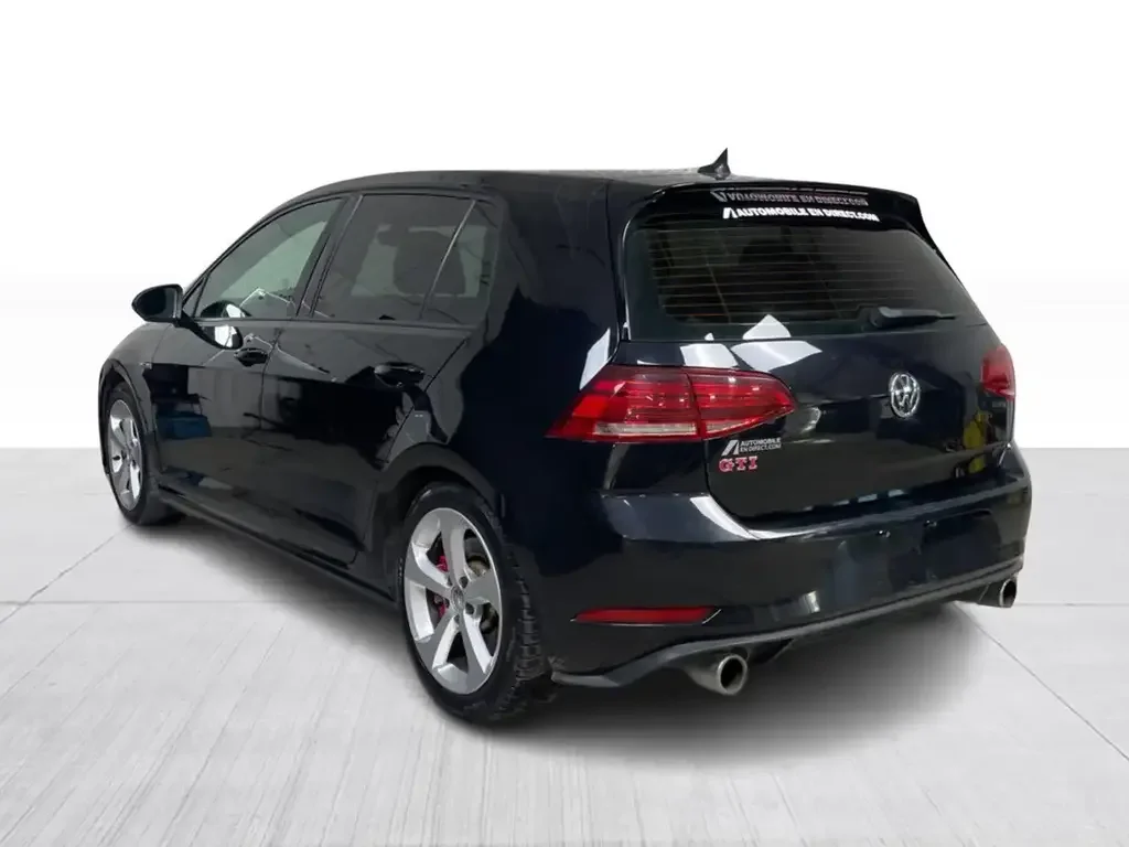 Volkswagen Golf GTI снимка Volkswagen Golf GTI