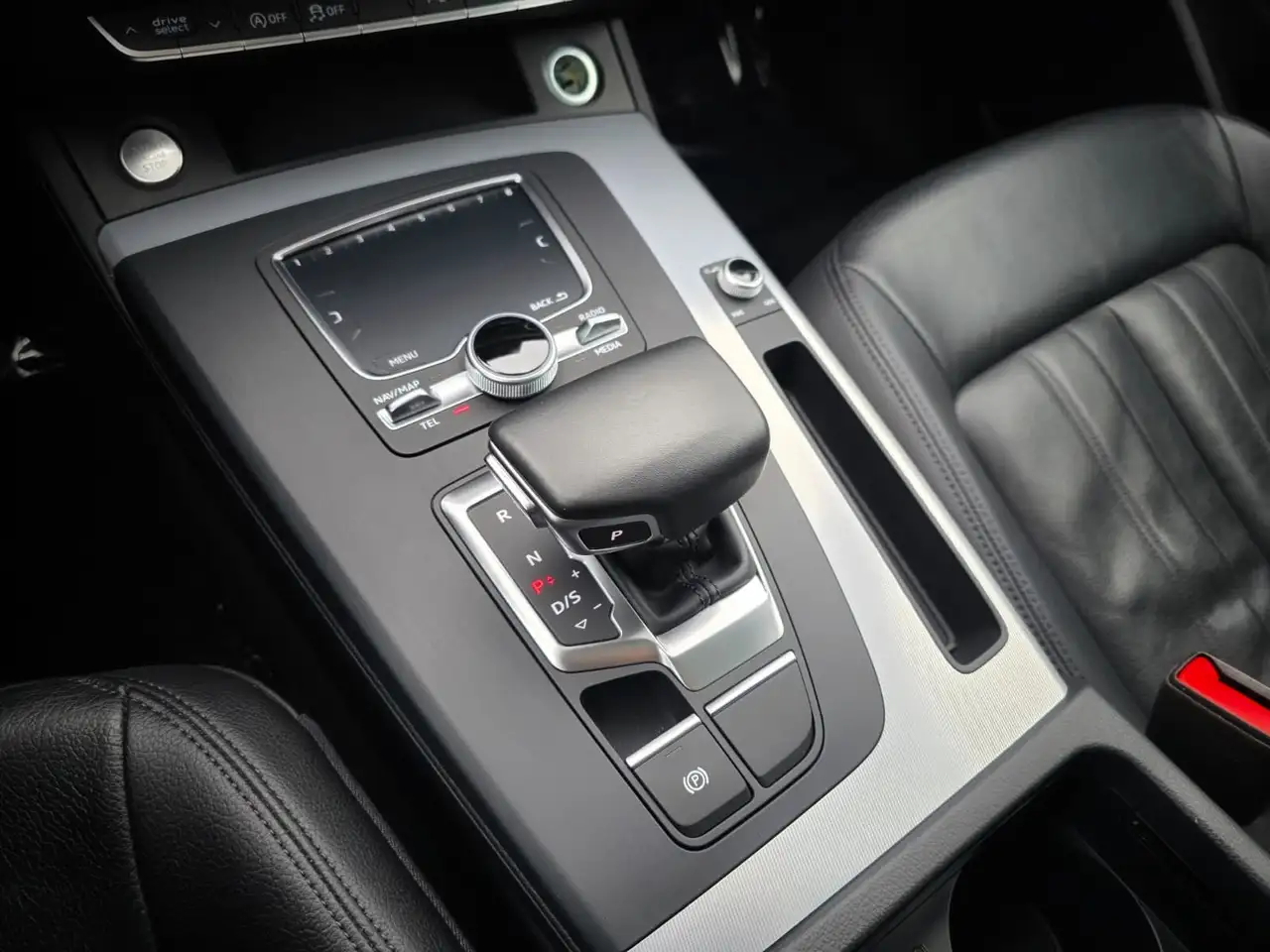 Audi Q5 photo Audi Q5