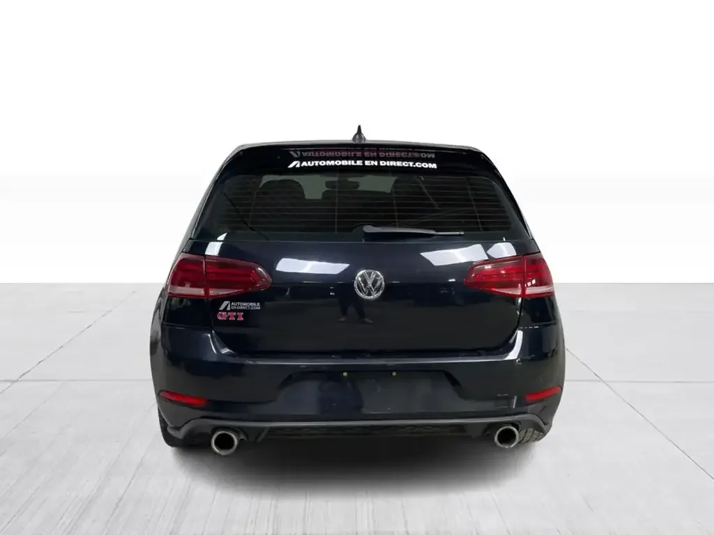 Volkswagen Golf GTI снимка Volkswagen Golf GTI
