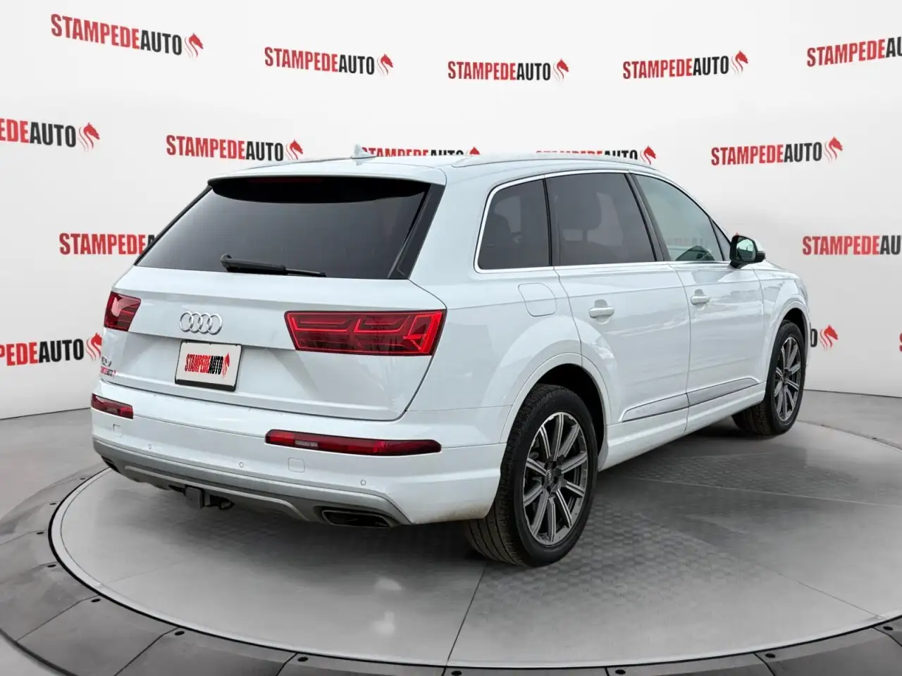 Audi Q7 снимка Audi Q7