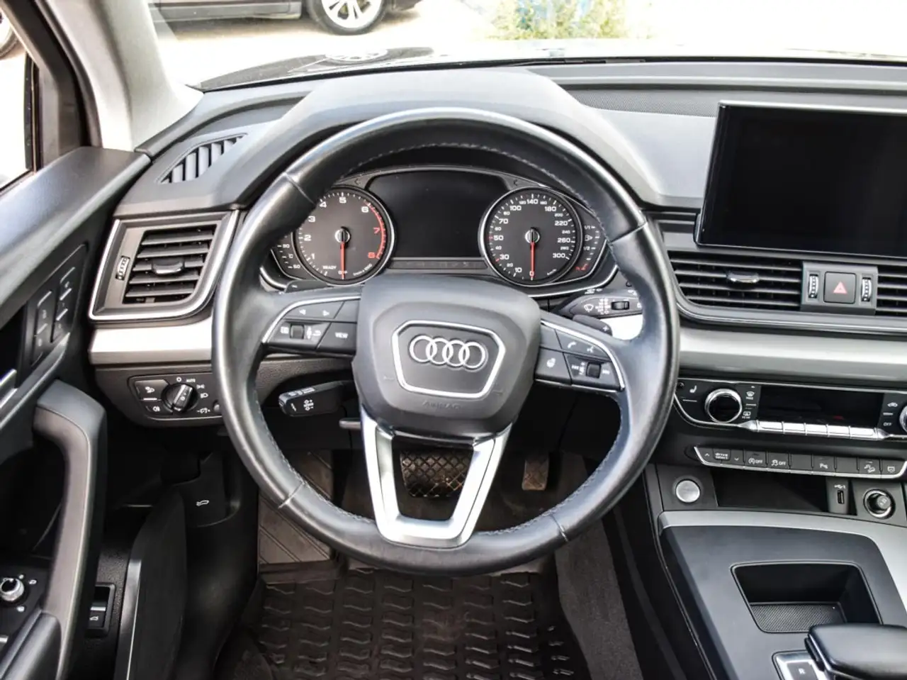 Audi Q5 photo Audi Q5