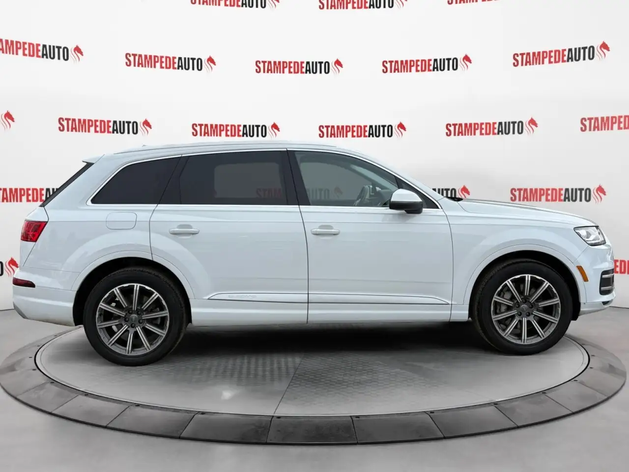 Audi Q7 снимка Audi Q7
