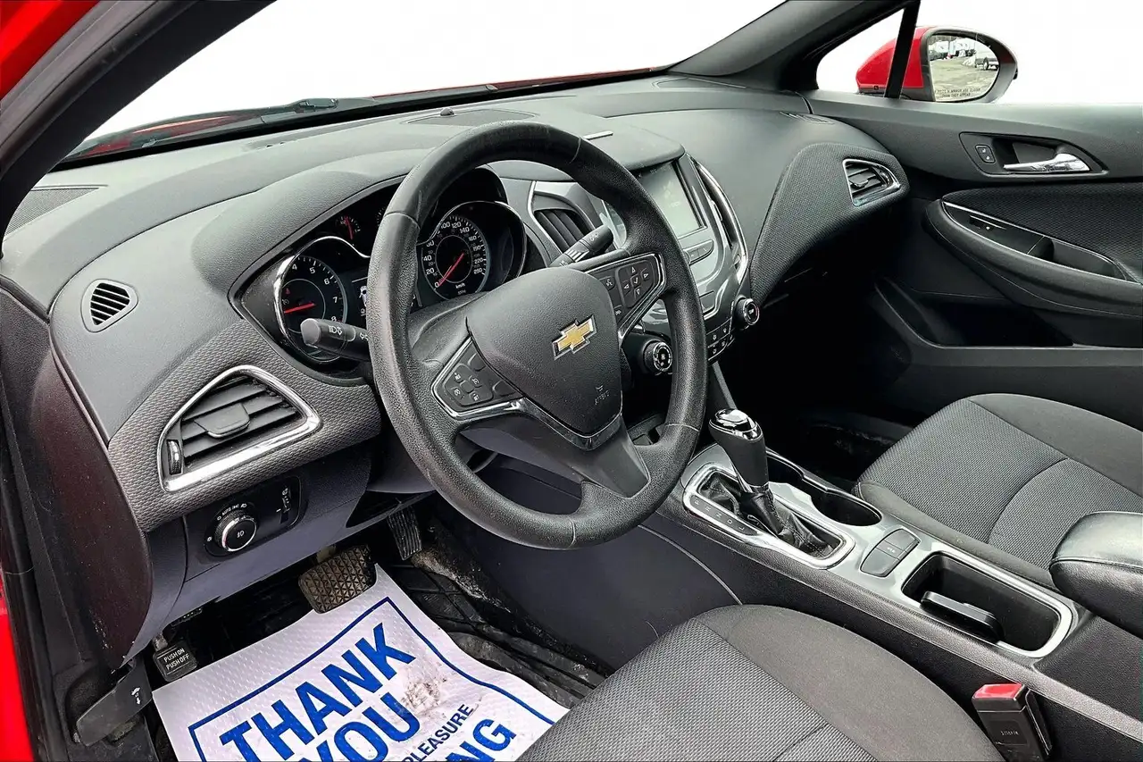 Chevrolet Cruze photo Chevrolet Cruze