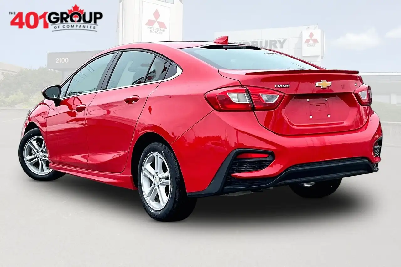 Chevrolet Cruze photo Chevrolet Cruze