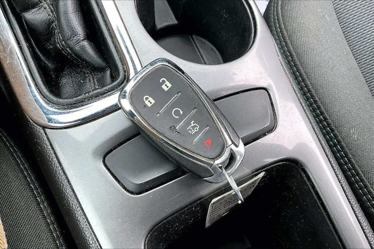 Chevrolet Cruze photo Chevrolet Cruze