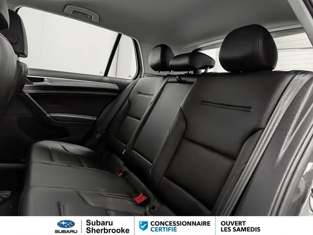 Volkswagen Golf photo Volkswagen Golf