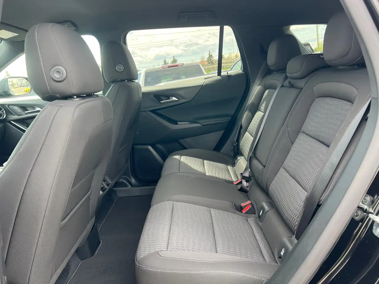 Chevrolet Equinox снимка Chevrolet Equinox