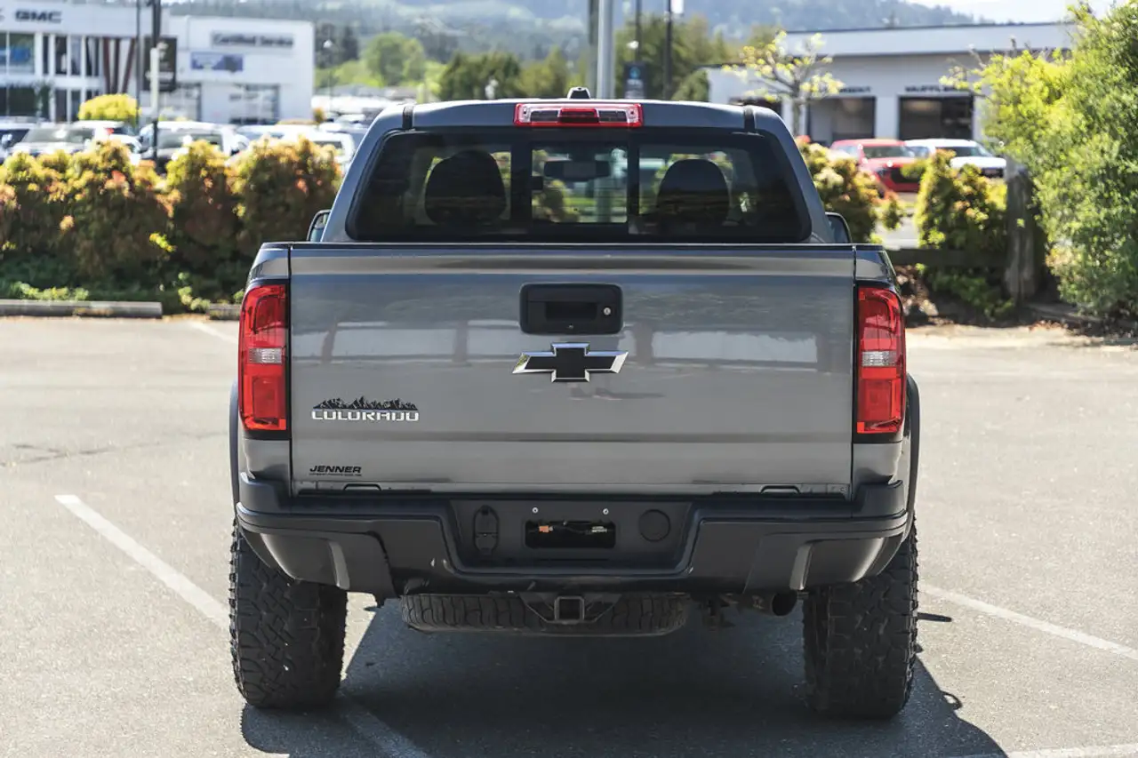Chevrolet Colorado снимка Chevrolet Colorado