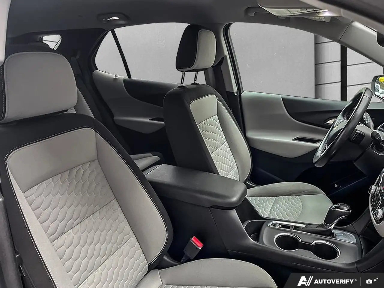 Chevrolet Equinox снимка Chevrolet Equinox