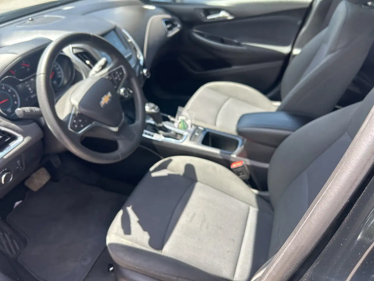 Chevrolet Cruze photo Chevrolet Cruze