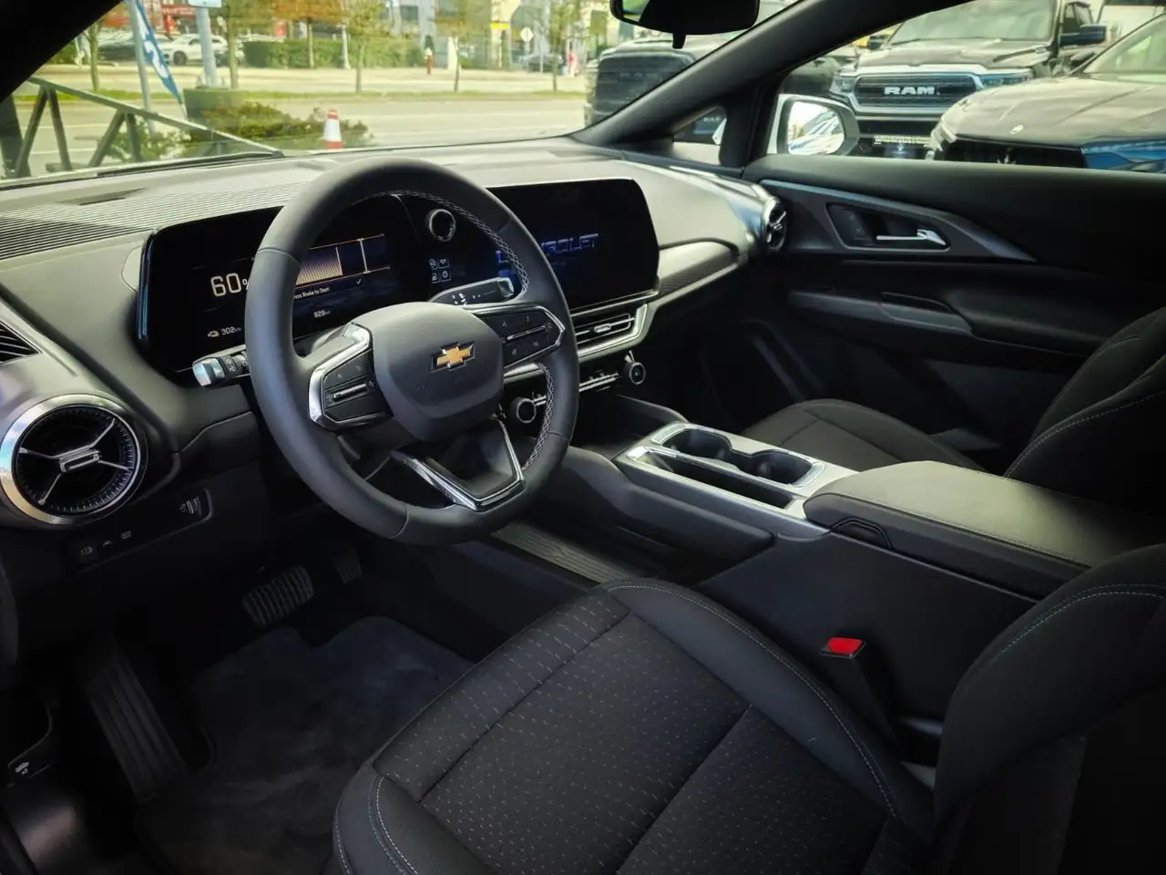 Chevrolet Equinox снимка Chevrolet Equinox