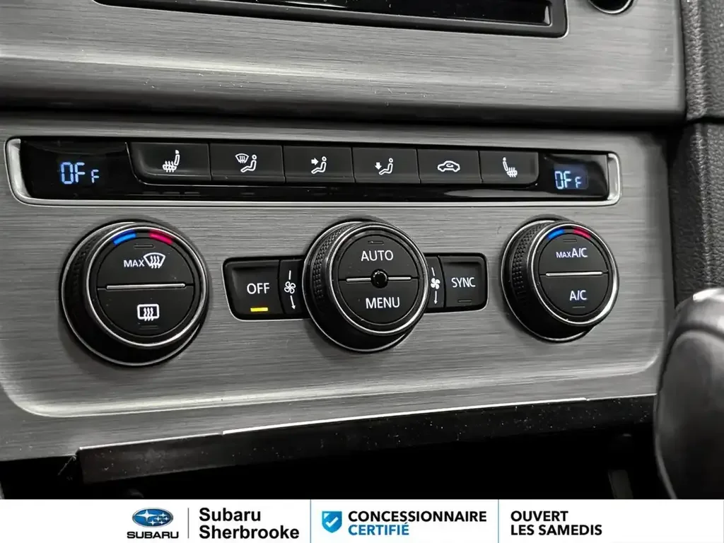 Volkswagen Golf photo Volkswagen Golf