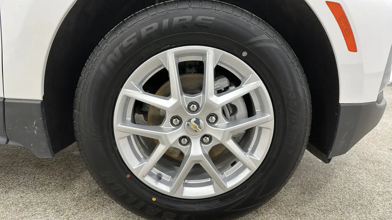 Chevrolet Equinox снимка Chevrolet Equinox