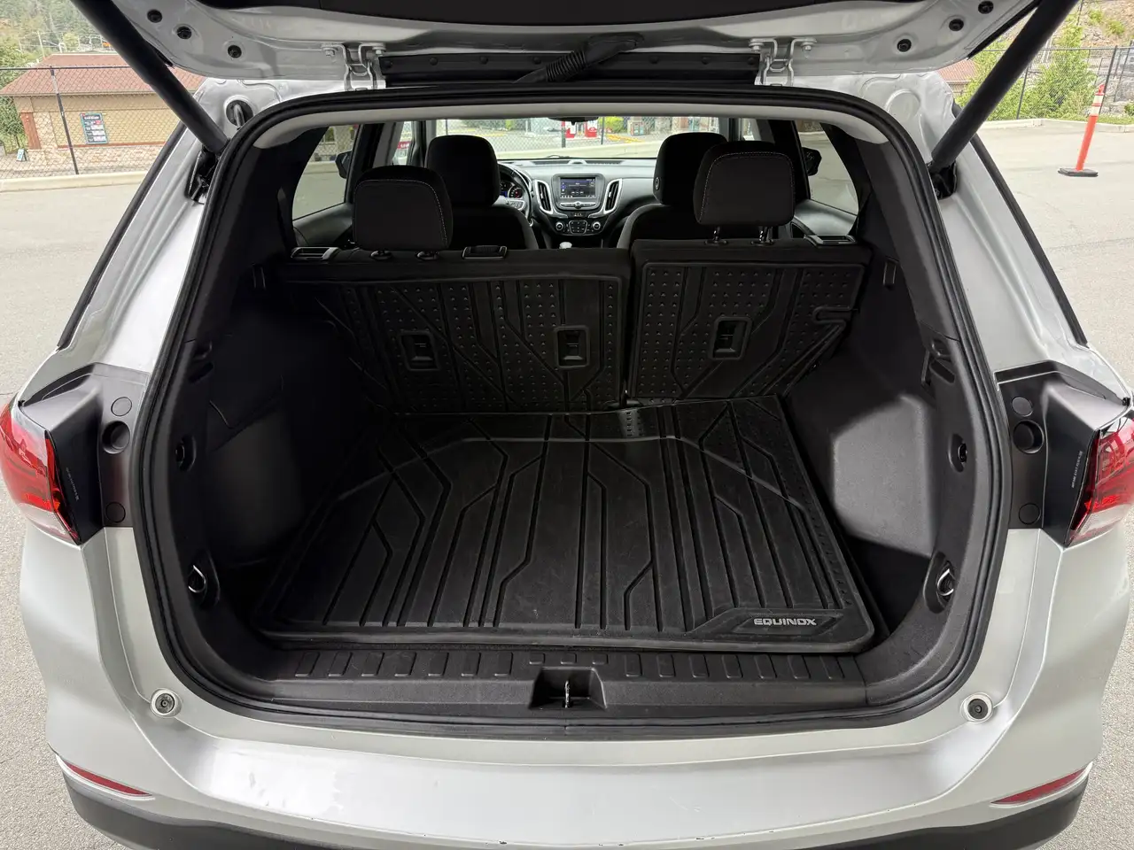 Chevrolet Equinox снимка Chevrolet Equinox