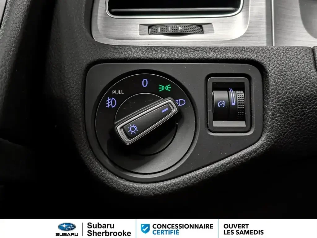 Volkswagen Golf photo Volkswagen Golf