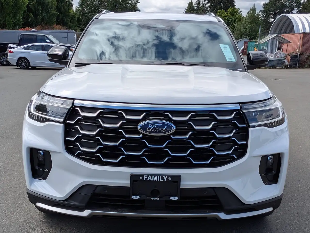 Ford Explorer photo Ford Explorer