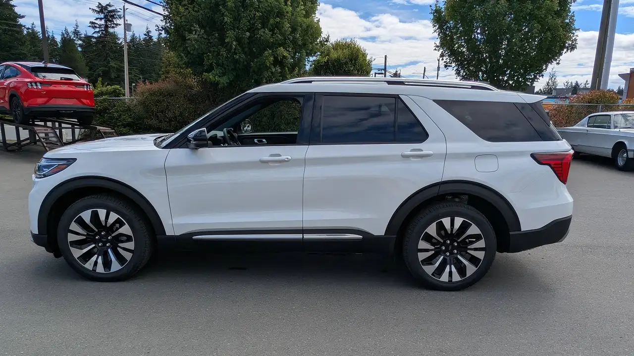 Ford Explorer photo Ford Explorer