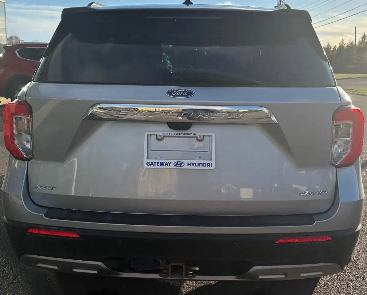 Ford Explorer photo Ford Explorer