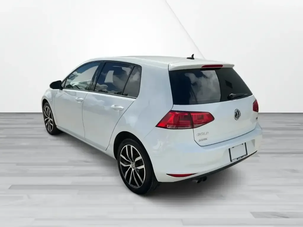 Volkswagen Golf photo Volkswagen Golf