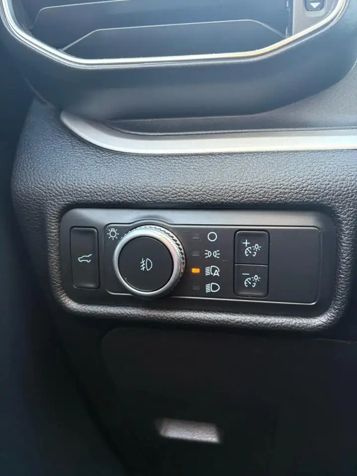Ford Explorer photo Ford Explorer