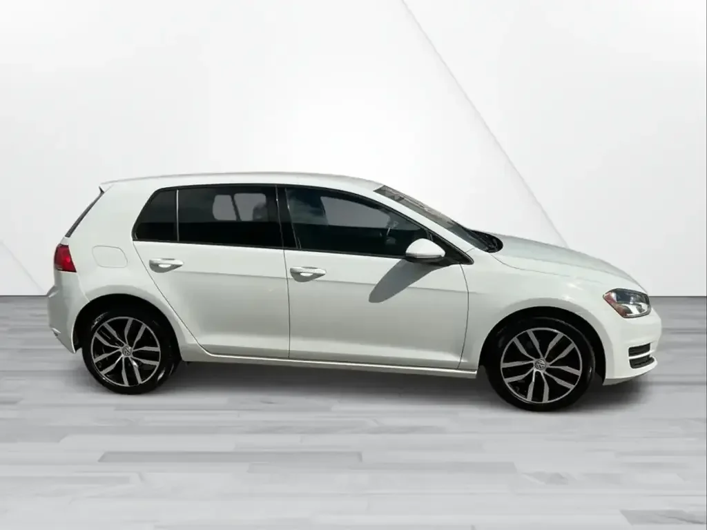 Volkswagen Golf photo Volkswagen Golf