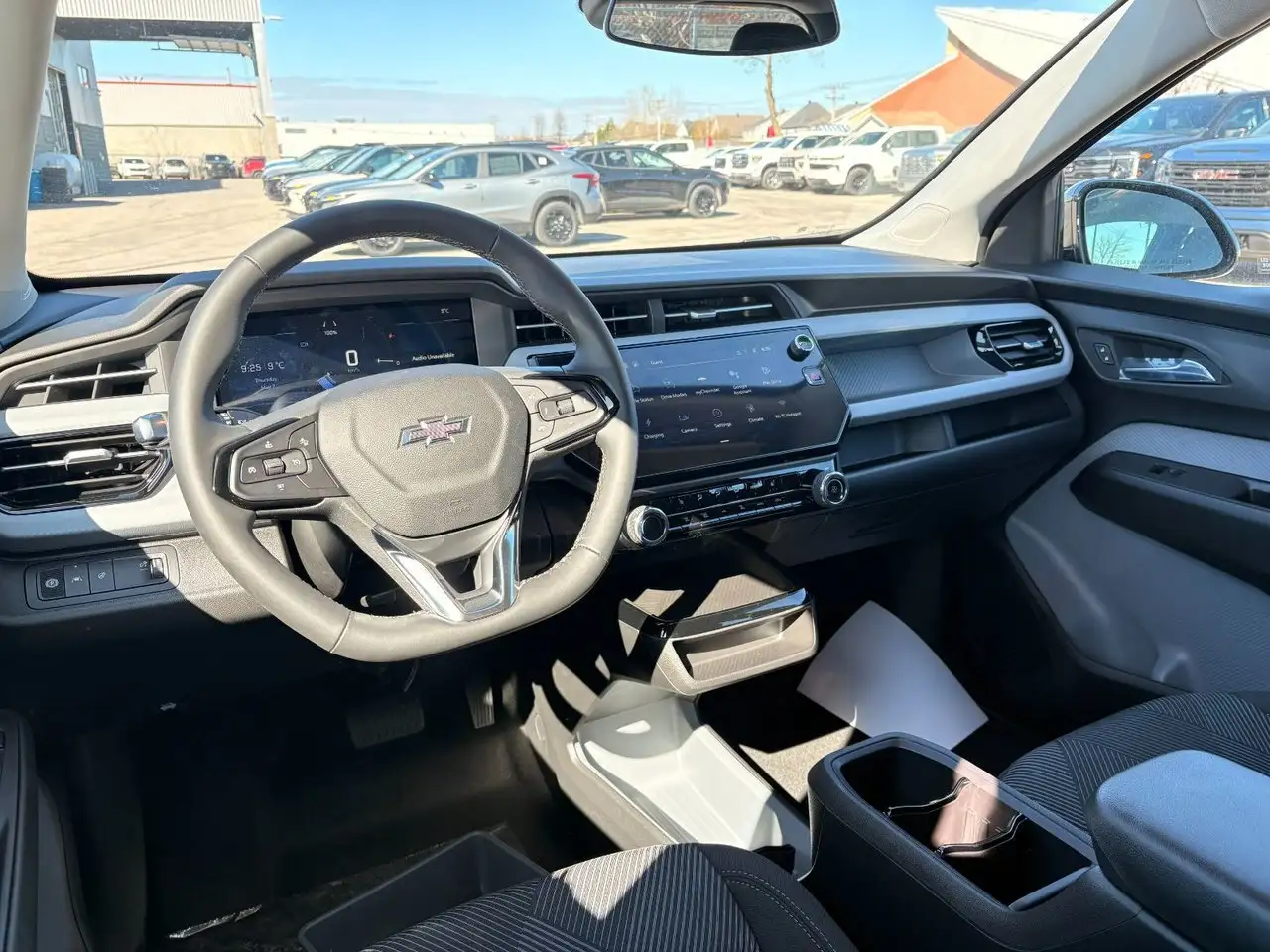 Chevrolet Bolt photo Chevrolet Bolt