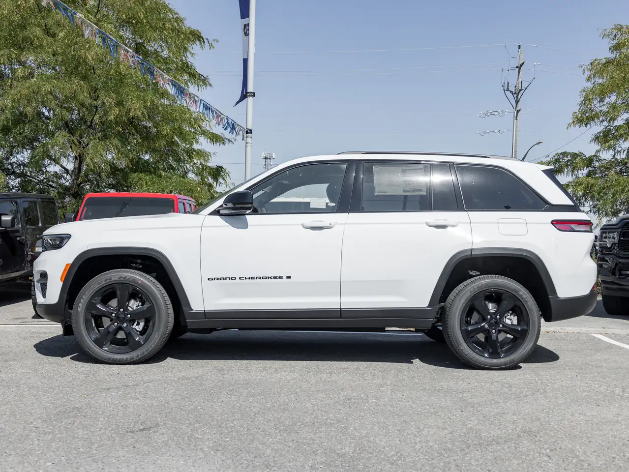 Jeep Grand Cherokee снимка Jeep Grand Cherokee