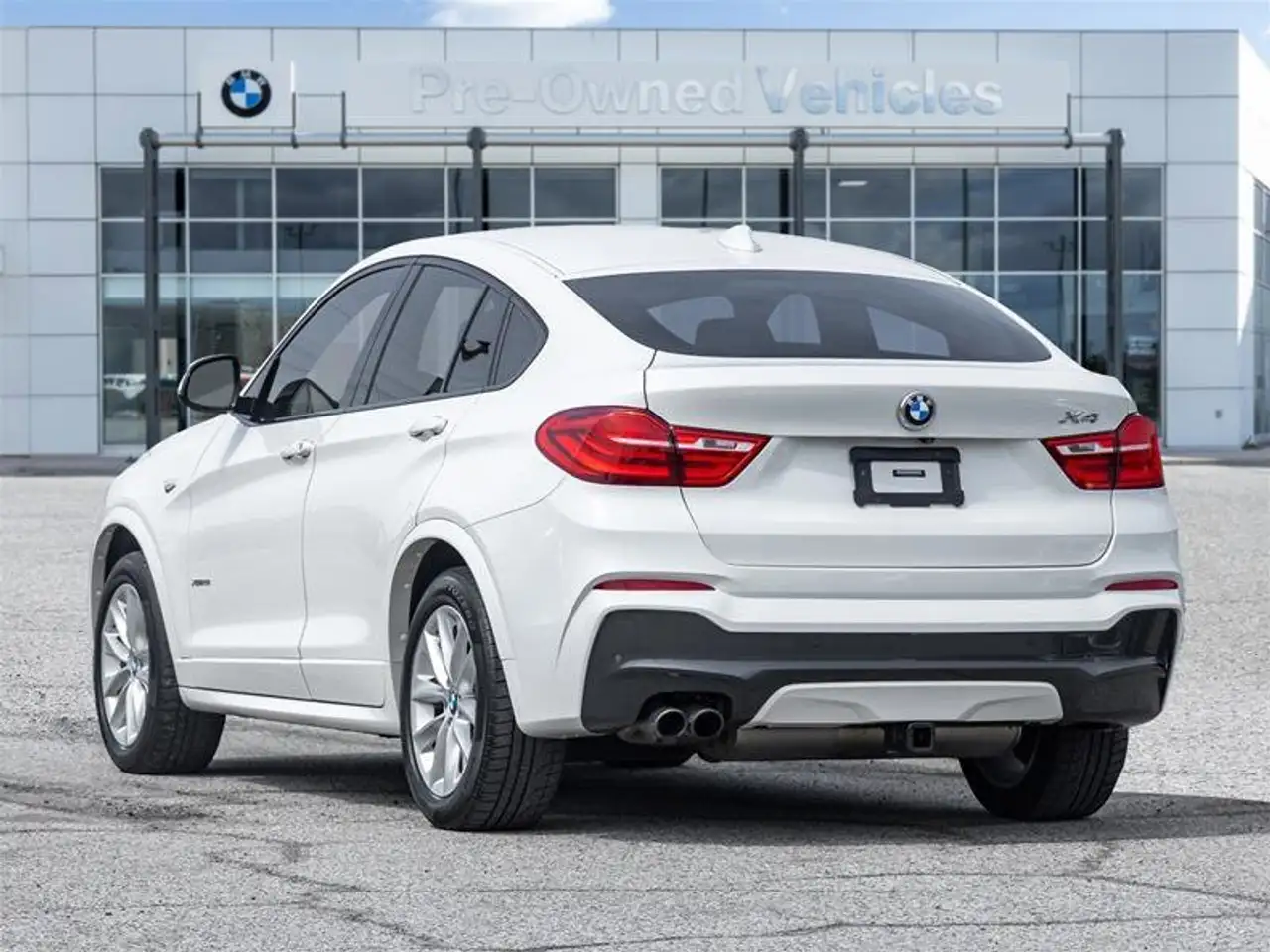 BMW X4 photo BMW X4