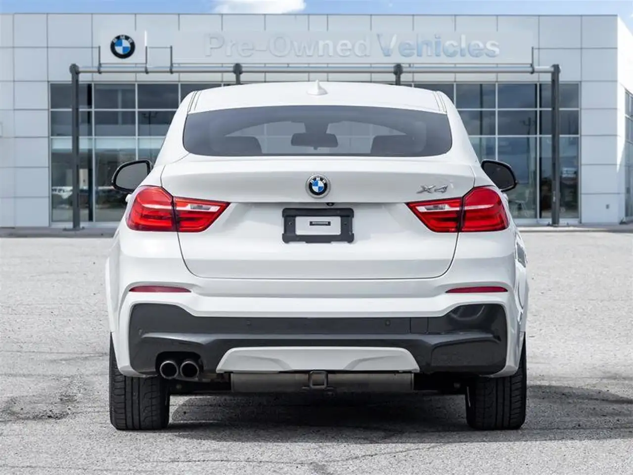 BMW X4 photo BMW X4