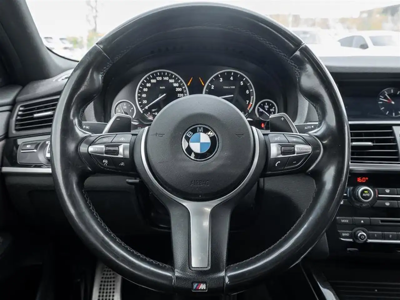 BMW X4 photo BMW X4