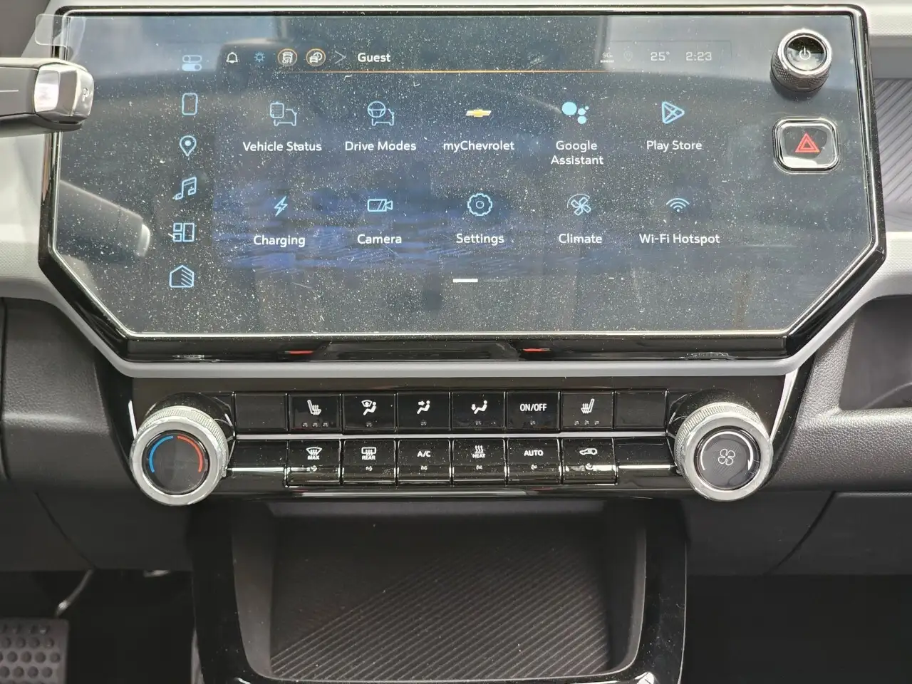 Chevrolet Bolt снимка Chevrolet Bolt