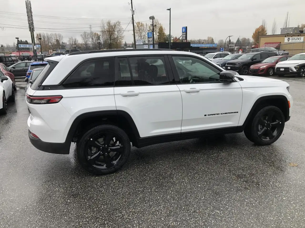Jeep Grand Cherokee снимка Jeep Grand Cherokee