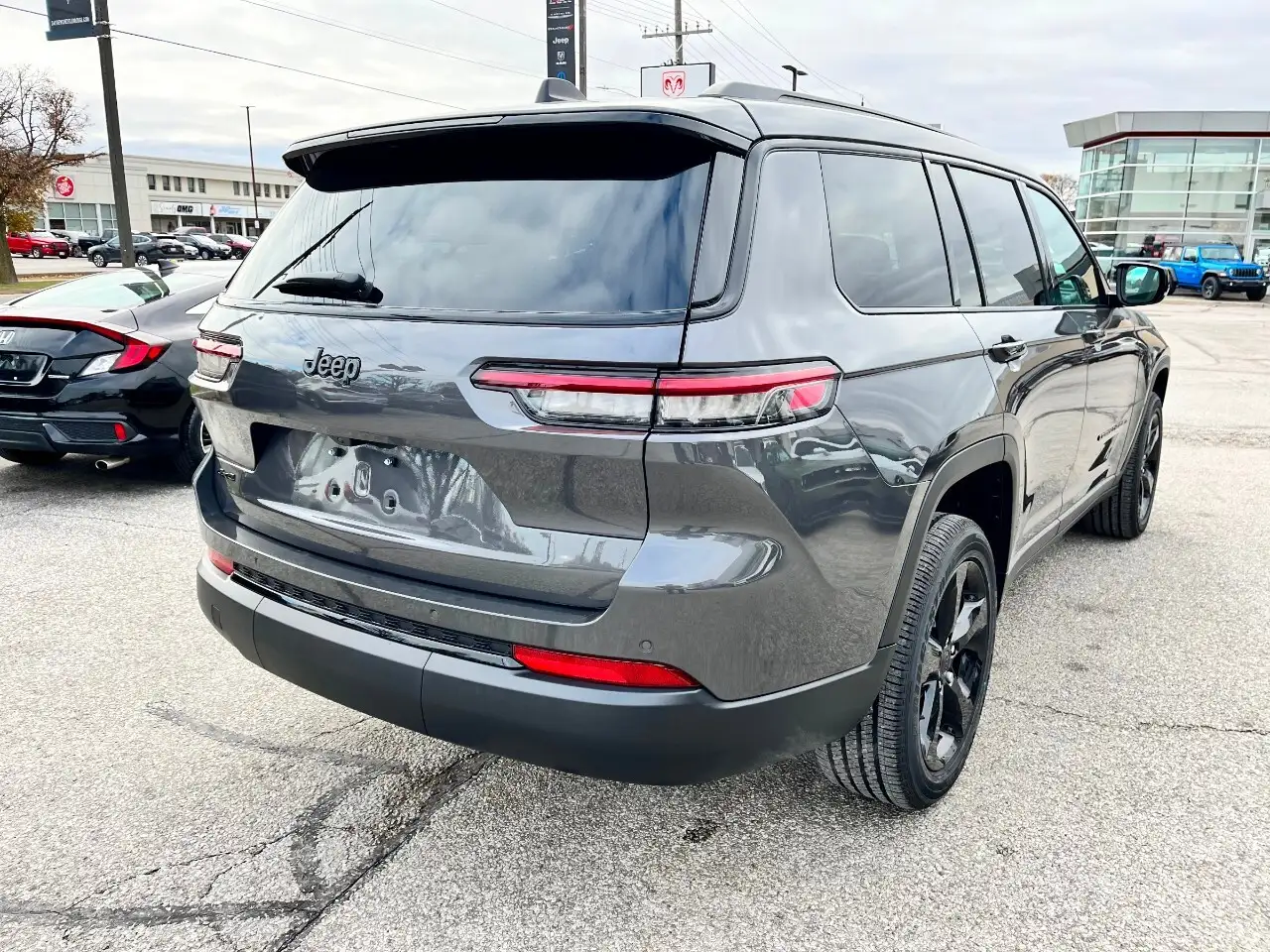 Jeep Grand Cherokee снимка Jeep Grand Cherokee