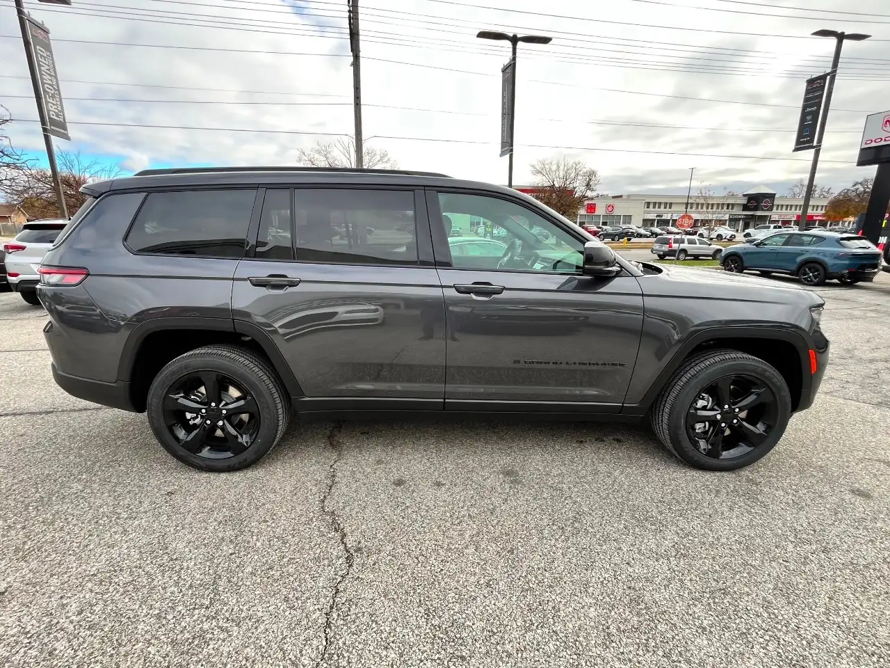 Jeep Grand Cherokee снимка Jeep Grand Cherokee