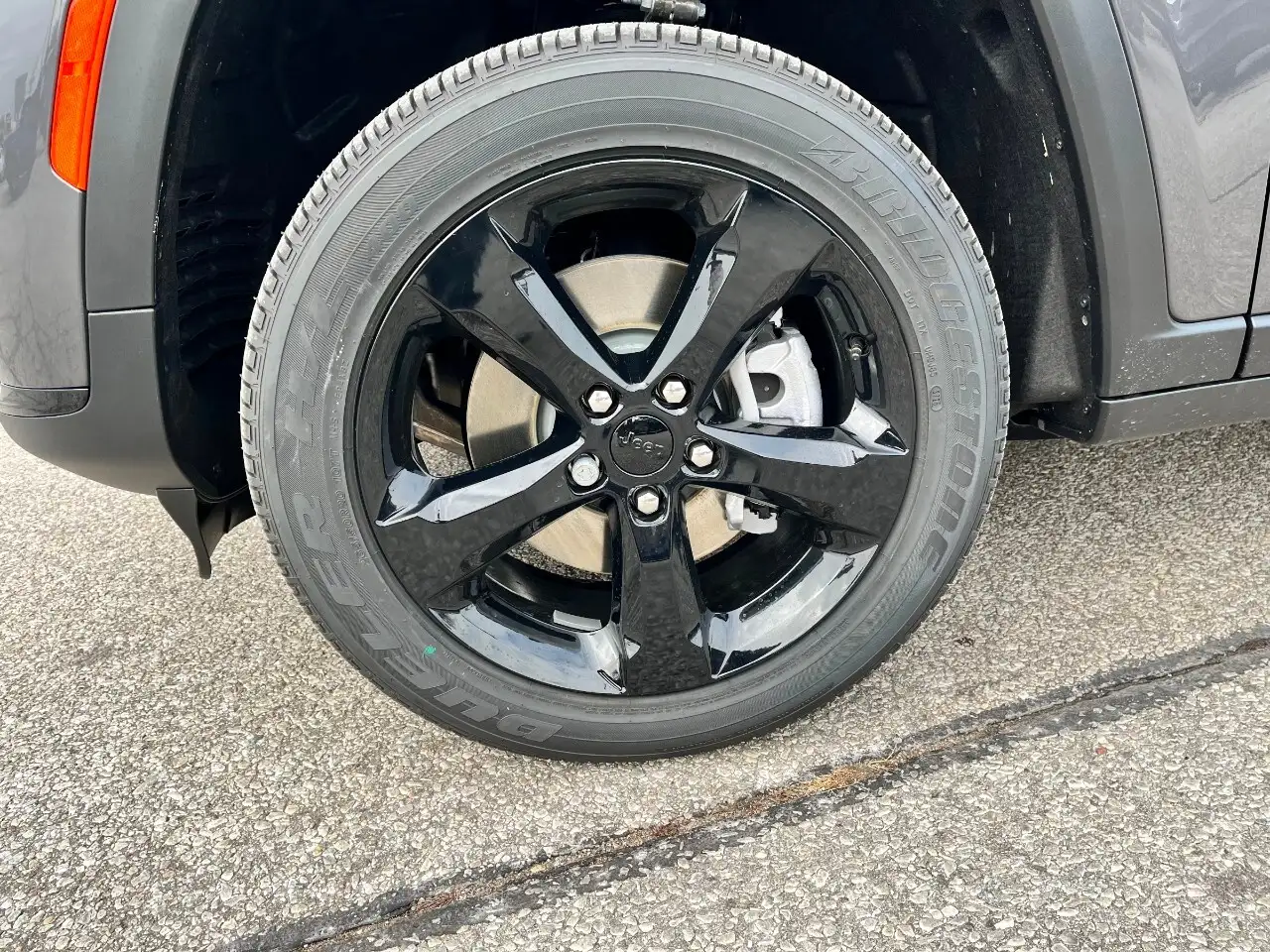 Jeep Grand Cherokee снимка Jeep Grand Cherokee