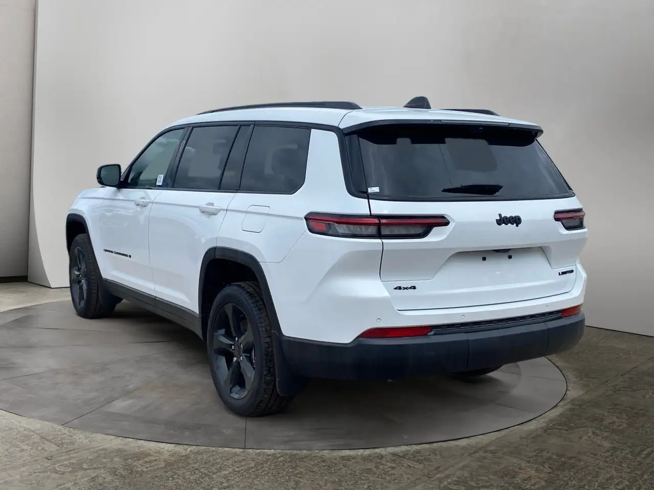 Jeep Grand Cherokee photo Jeep Grand Cherokee