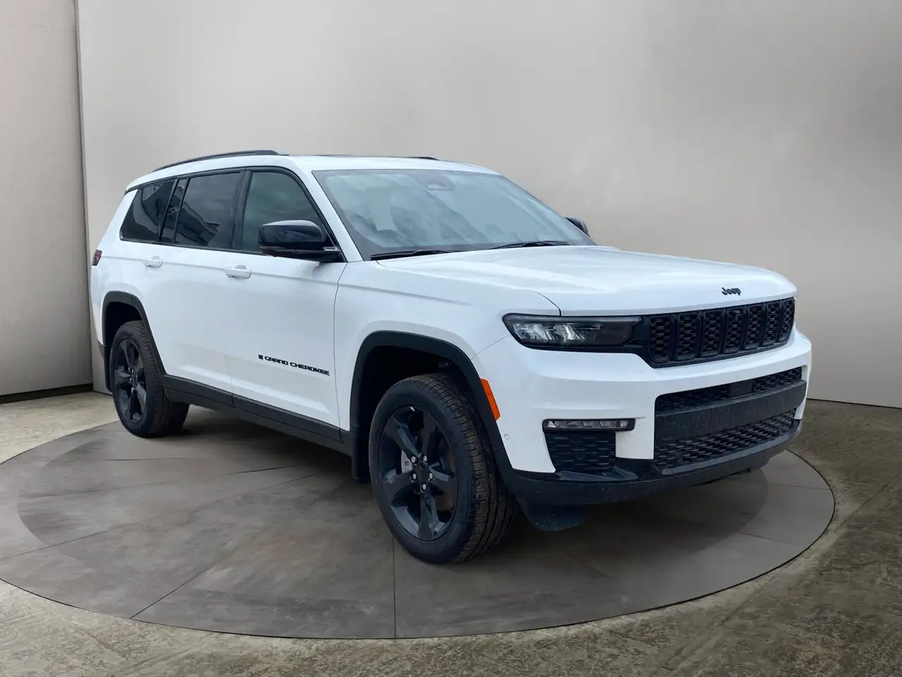 Jeep Grand Cherokee photo Jeep Grand Cherokee